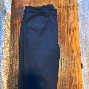 Vuori Men’s Meta Pants.